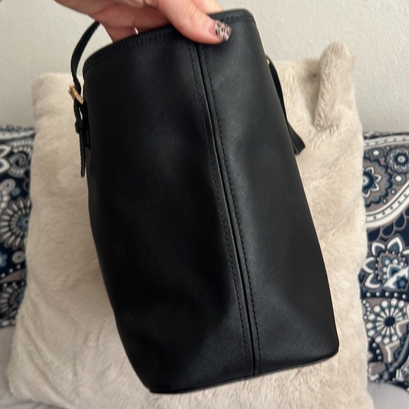 MICHAEL KORS • Saffiano Black Leather Tote Bag Purse - Picture 8 of 10